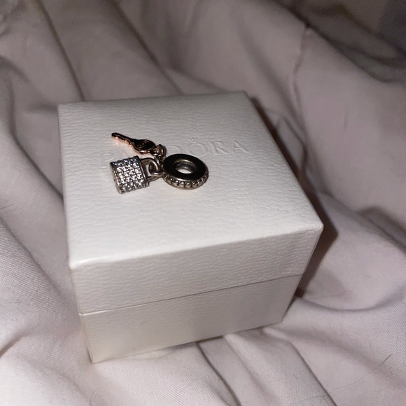 Pandora charm SOLD - Picture 2 of 5